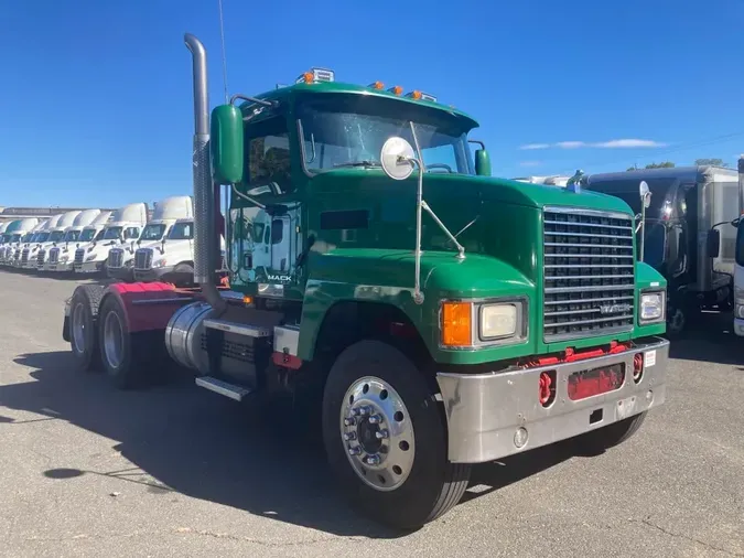 2018 MACK TRUCKS, INC. CHU613