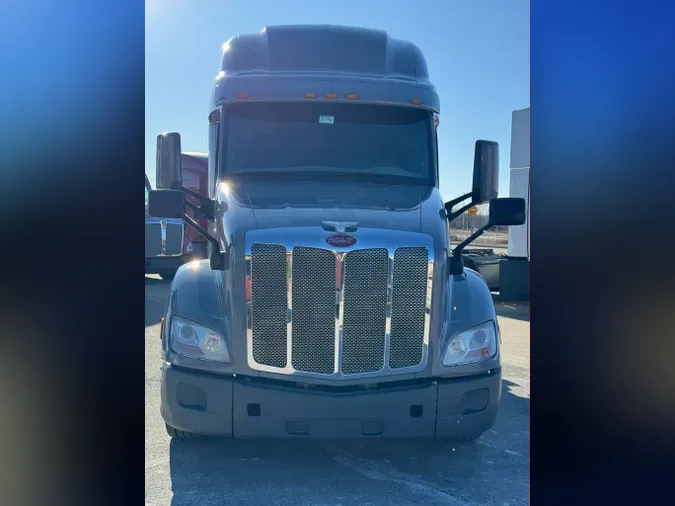 2021 PETERBILT 579