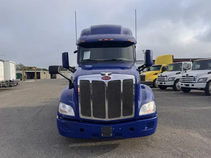 2022 Peterbilt 579