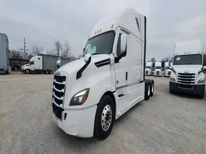 2023 FREIGHTLINER CASCADIA 126