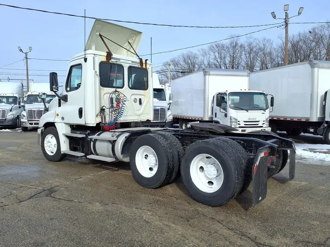 2018 FREIGHTLINER/MERCEDES CASCADIA 125