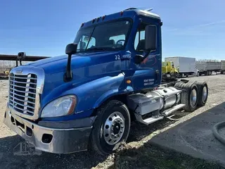 2010 FREIGHTLINER CASCADIA 125