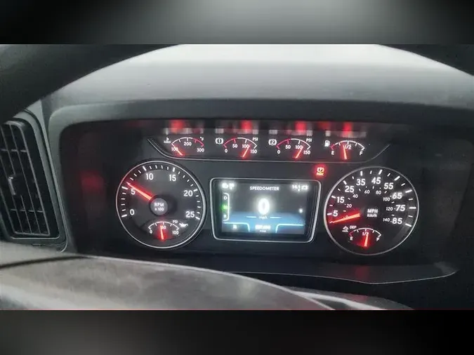 2022 INTERNATIONAL LT