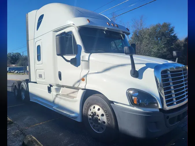 2018 FREIGHTLINER/MERCEDES CASCADIA 125