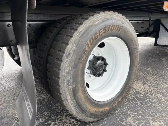 2021 Freightliner Business Class M2 106