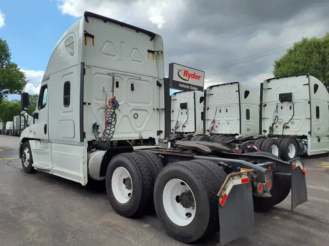 2019 FREIGHTLINER/MERCEDES CASCADIA 125