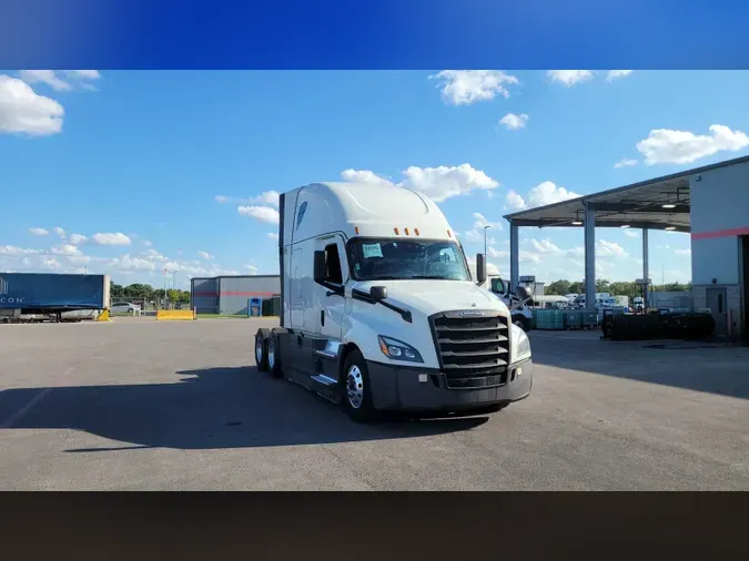 2022 Freightliner Cascadia 12679656c315023a111820c1e78ee4d395e