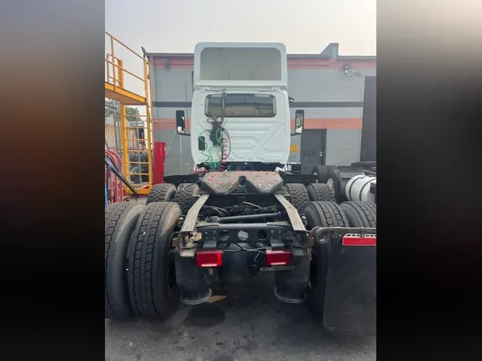 2019 NAVISTAR INTERNATIONAL LT625 DAYCAB T/A