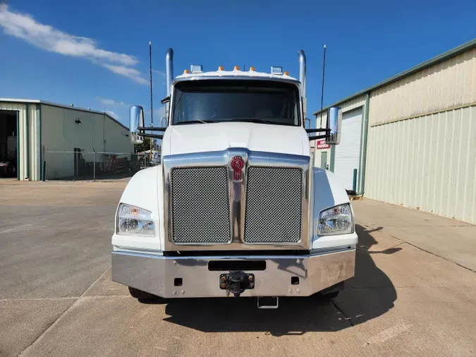 2022 Kenworth T880