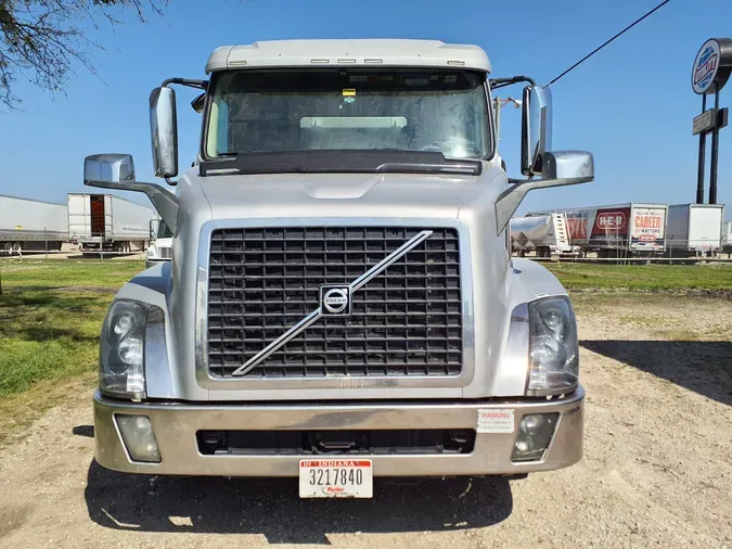 2018 VOLVO VNL64TRACTOR