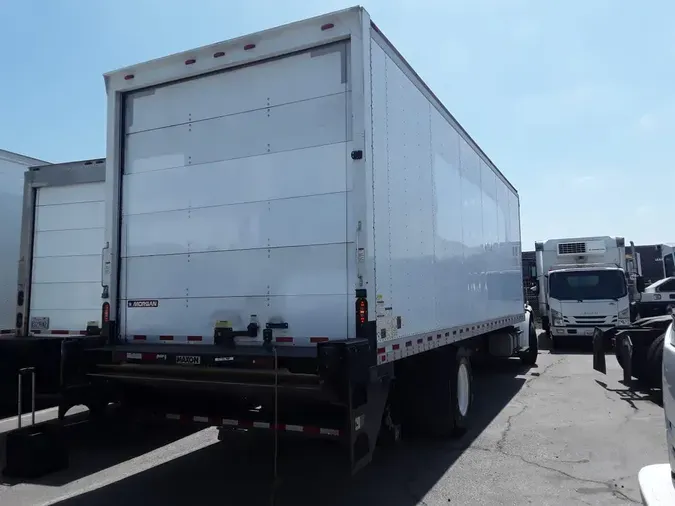 2017 FREIGHTLINER M2 106