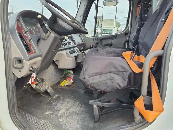 2018 FREIGHTLINER/MERCEDES M2 10679744acce9e4bc2ea542462e26be9e61
