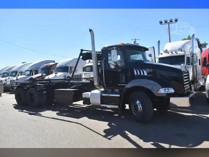 2012 MACK GRANITE GU81379755de62a886db1aa24a9c1b9ed5a02