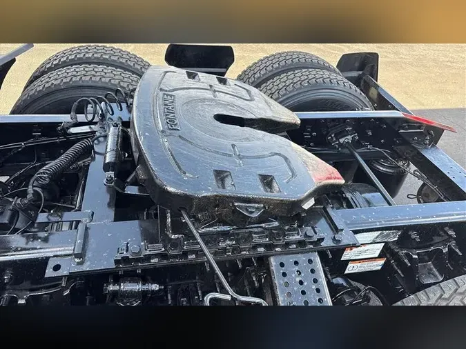 2022 FREIGHTLINER CA126