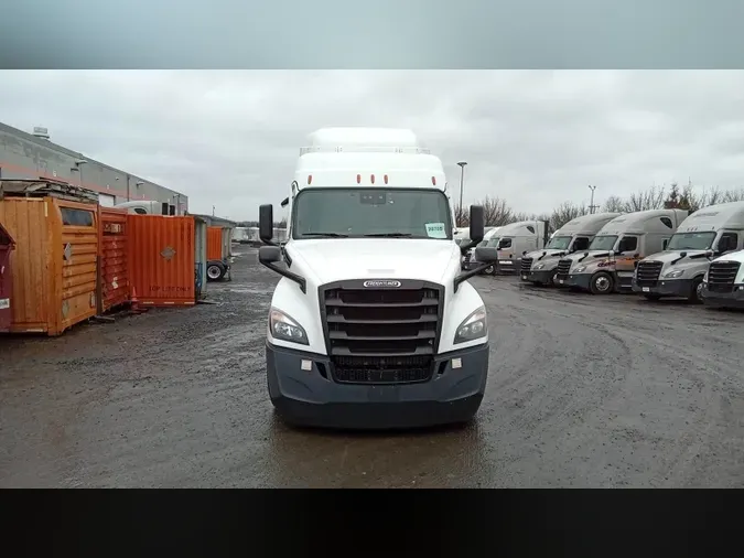2021 Freightliner Cascadia 1267977a10ff021c30c789e185501938b7c