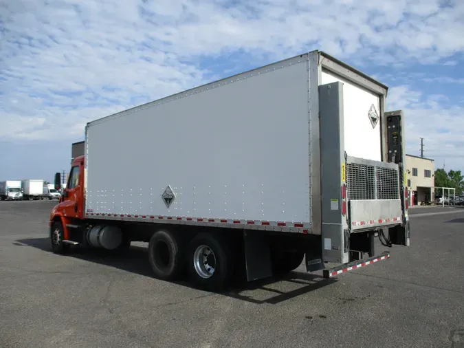 2018 FREIGHTLINER/MERCEDES CASCADIA 113