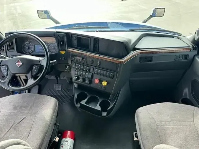 2022 International LT625