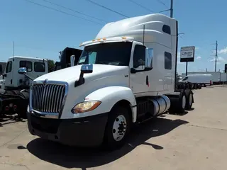 2019 NAVISTAR INTERNATIONAL LT625 SLPR CAB