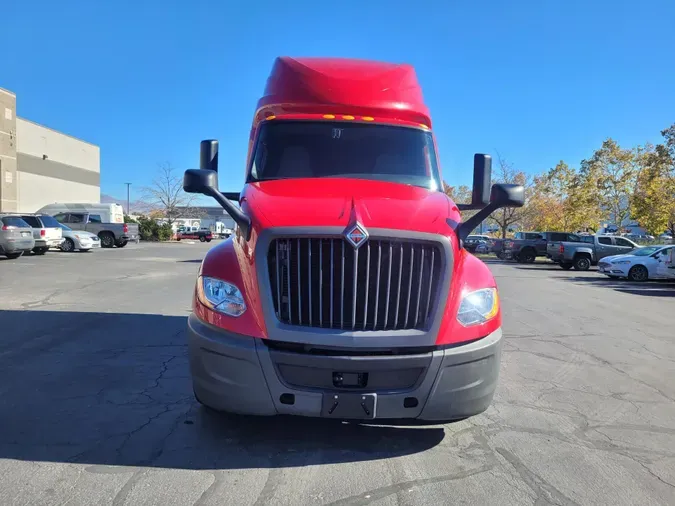 2022 International LT625