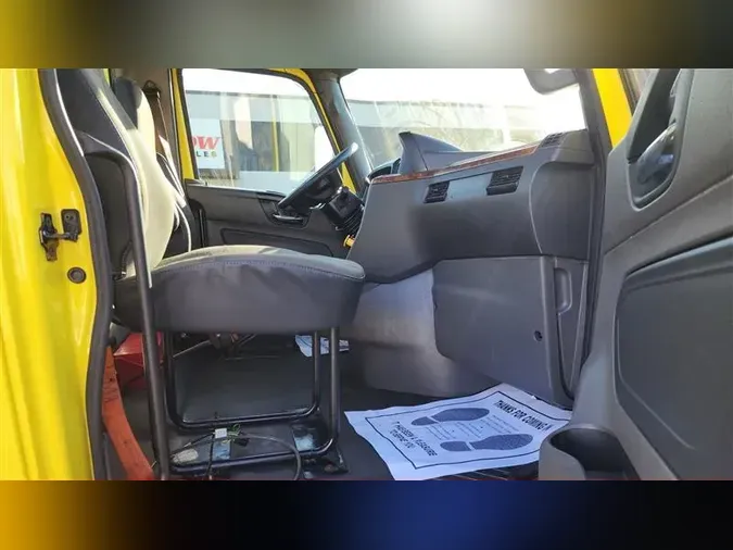 2020 INTERNATIONAL RH613