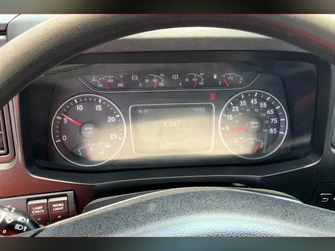 2019 INT LT625 6x4