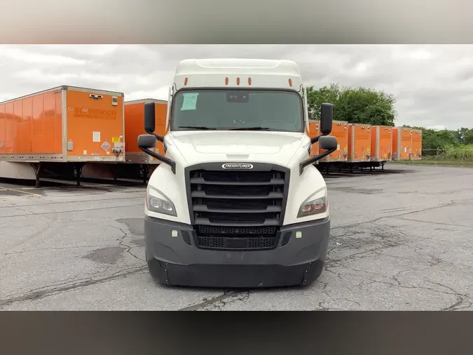 2022 Freightliner Cascadia 126
