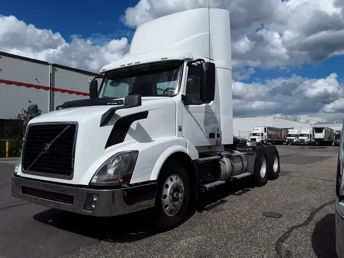 2018 VOLVO VNL64TRACTOR798628033e1493d15a57efd844ed9e46