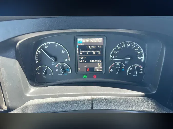 2023 Freightliner Cascadia 126798759584ac39a1250f994e24910f5bb