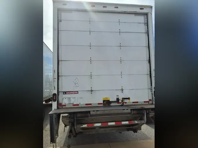 2019 FREIGHTLINER/MERCEDES M2 106