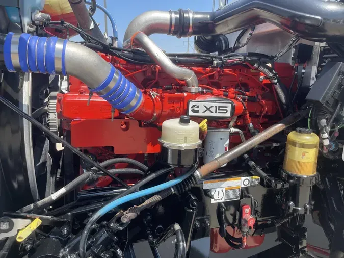 2022 Peterbilt 389