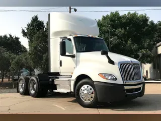 2019 INT LT625 6x4