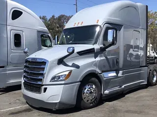 2019 Freightliner Cascadia 126SLP