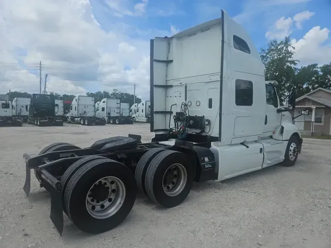 2019 NAVISTAR INTERNATIONAL LT625 SLPR CAB