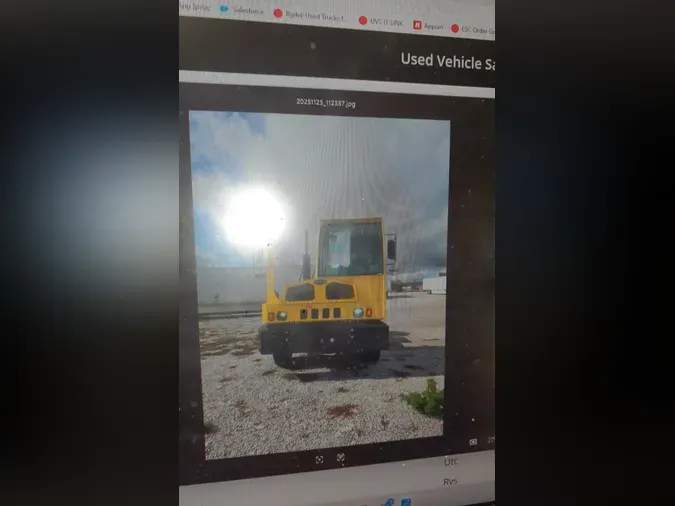 2021 AUTOCAR ACTT42798d1f1f8a62f32d11d7a542f6c8d4a7