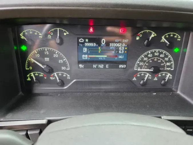 2019 VOLVO VNR64T-640
