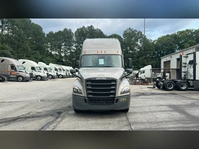 2021 Freightliner Cascadia 126