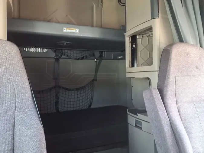 2020 FREIGHTLINER/MERCEDES CASCADIA 125