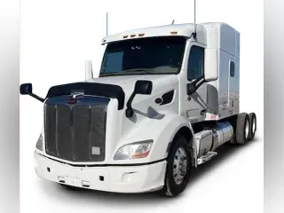 2022 Peterbilt 579