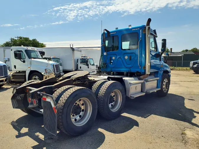 2018 FREIGHTLINER/MERCEDES CASCADIA 125