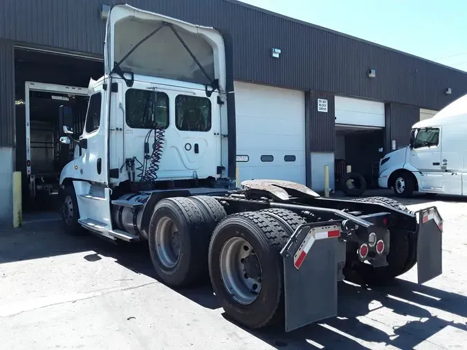 2020 FREIGHTLINER/MERCEDES CASCADIA 125799e61b81db3de8cafc9d056b54e66ec
