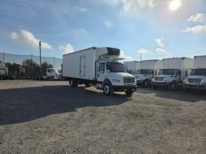 2017 FREIGHTLINER/MERCEDES M2 106