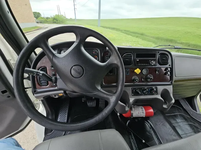 2020 Freightliner Business Class M2 106