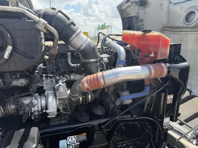 2020 Peterbilt 57979a98554a6bfa13f893edbb091f51d65