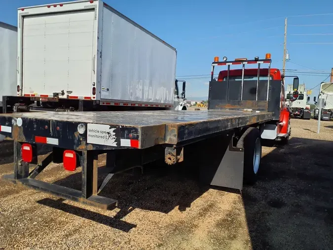 2018 FREIGHTLINER M2 106