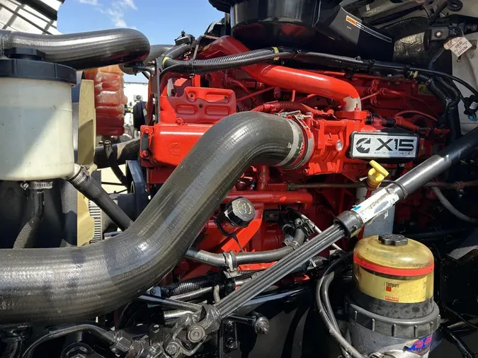 2019 International LT625