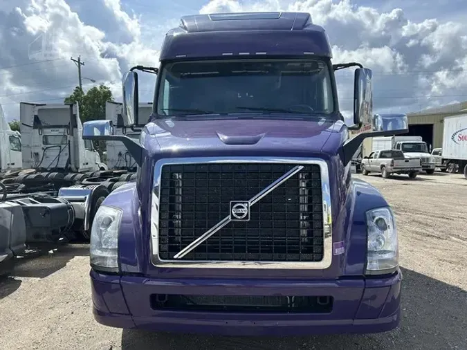 2018 VOLVO VNL64T670