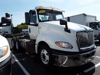 2019 NAVISTAR INTERNATIONAL LT625 DAYCAB T/A