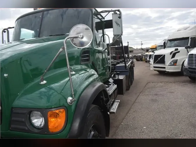 2006 MACK GRANITE CV713