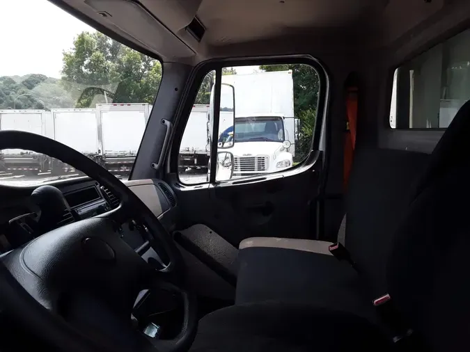 2019 FREIGHTLINER/MERCEDES M2 10679b0b904bf9197b8d8451c2e38c4c907