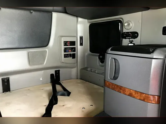 2021 INT LT625 6x4